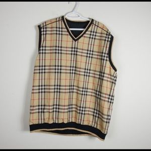Burberry Golf Reversible Vest Size XL (no damage)